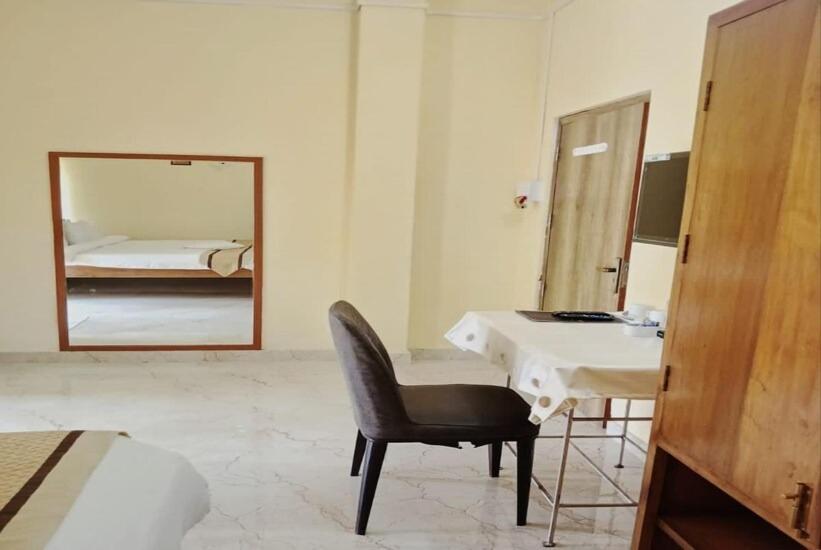 Hotel Shoolin Wood Hatikhuli Extérieur photo